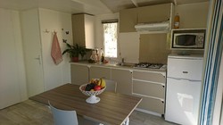 2023.Mobil-home Bay with air conditioning -2 bedrooms-kitchen-bathroom/wc-terrace